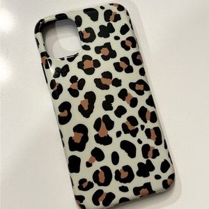 Cheetah print phone case! iPhone 11 or iPhone XR !